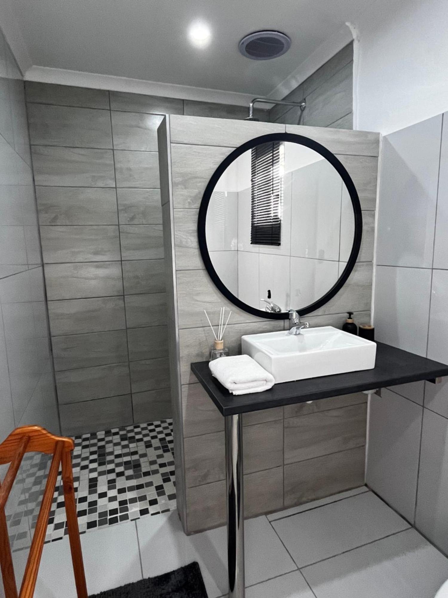 Cradock Guest House & Self Catering Екстериор снимка