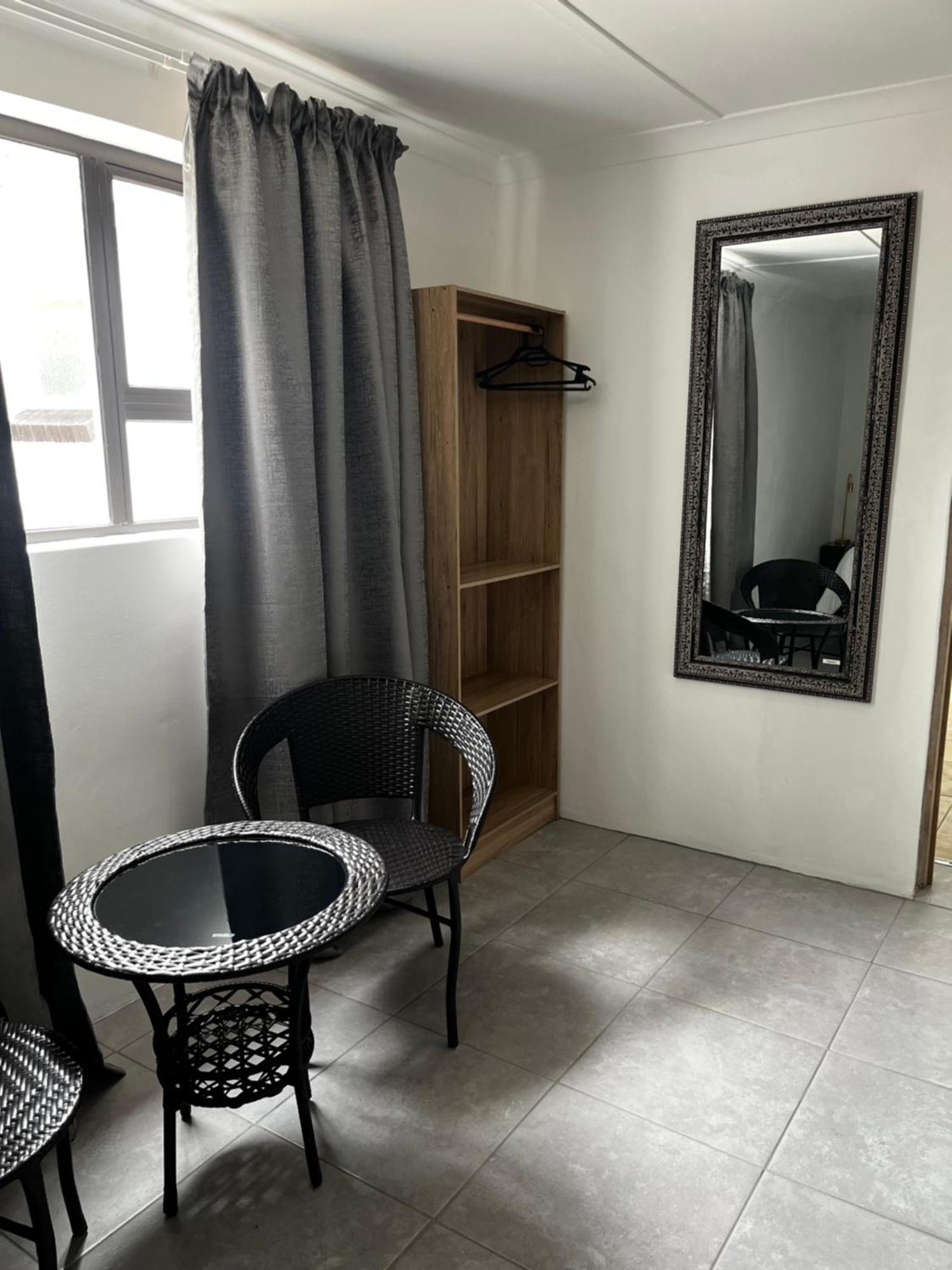 Cradock Guest House & Self Catering Екстериор снимка