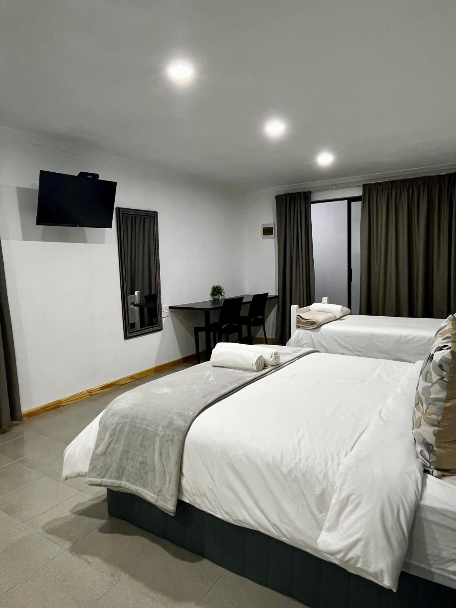 Cradock Guest House & Self Catering Екстериор снимка